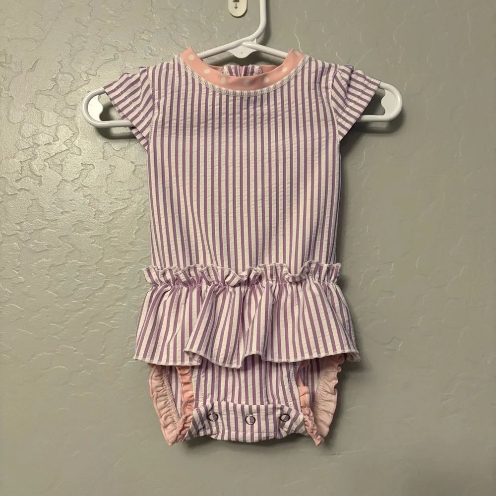 ⭐️Ruffle Butts purple white and pink peplum short sleeve swimsuit 3-6 months